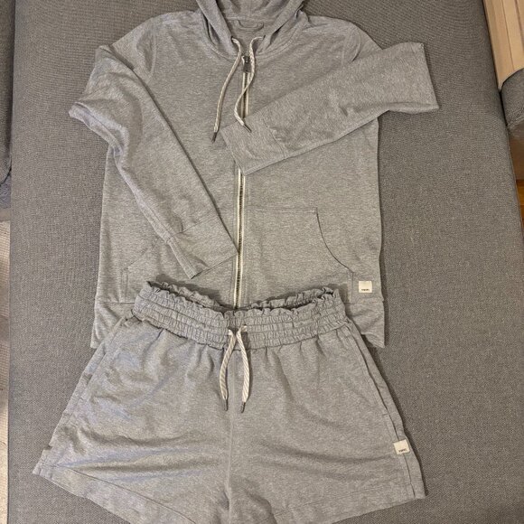 Vuori Performance Hoodie & Shorts Set — Size XS/S - Picture 1 of 11